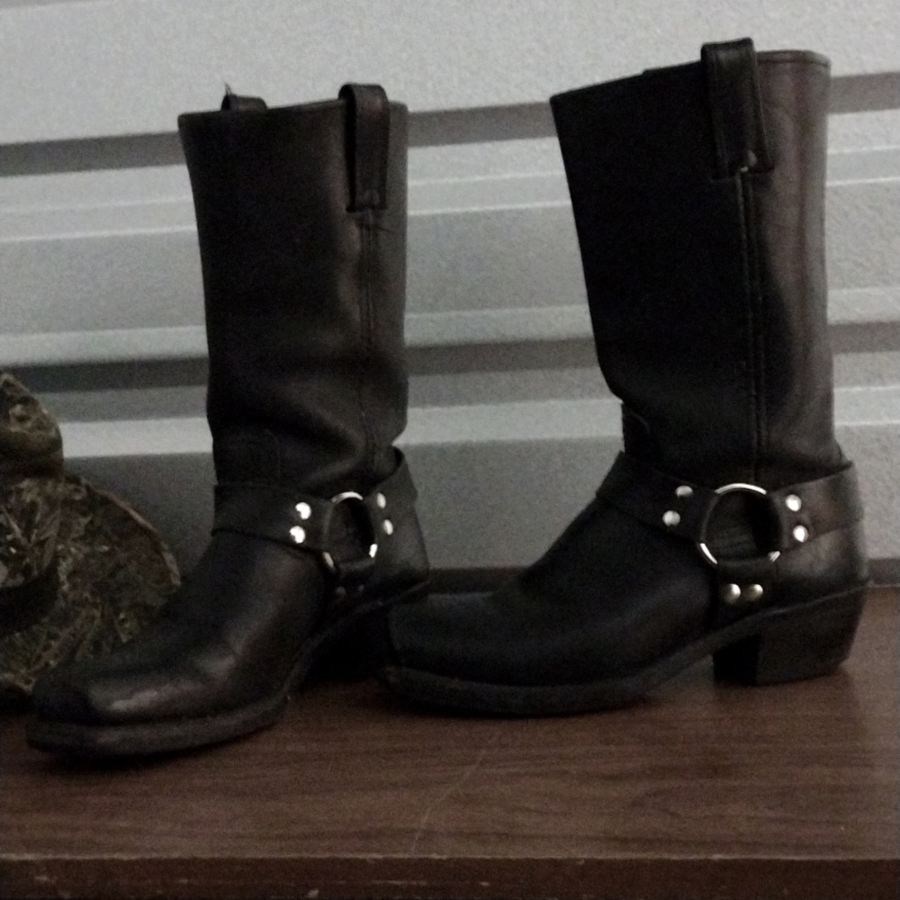 FRYE 12R Harness Boots women's size 8.5